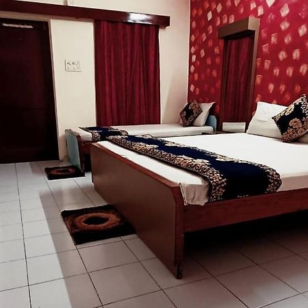 Hotel Majors Den Нью-Дели Экстерьер фото